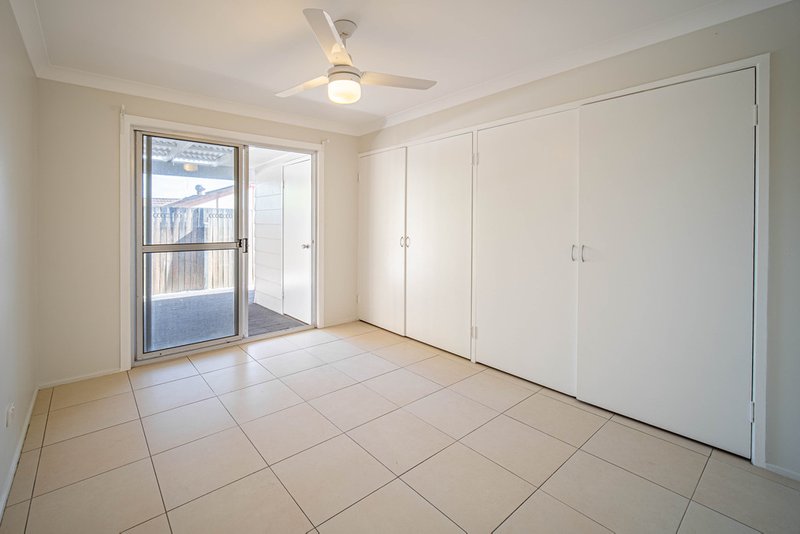 Photo - 13 Caloola Drive, Springwood QLD 4127 - Image 9