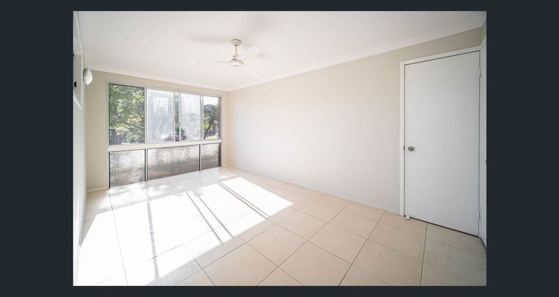 Photo - 13 Caloola Drive, Springwood QLD 4127 - Image 10