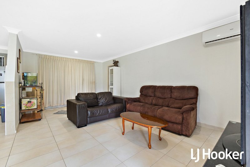 Photo - 13 Cambridge Crescent, Cooloongup WA 6168 - Image 12