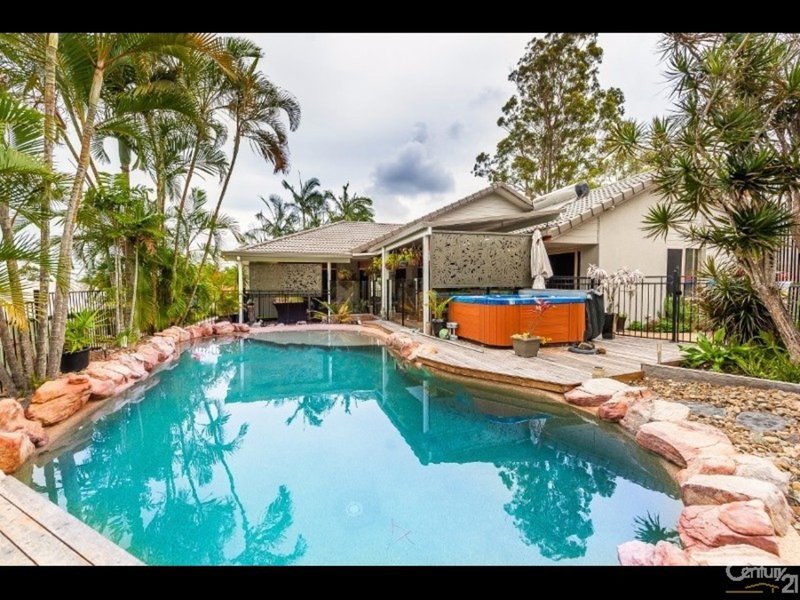 13 Camden Way, Maroochydore QLD 4558