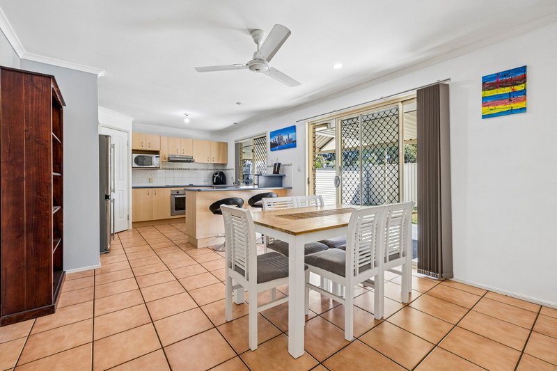 Photo - 13 Cameo Court, Bray Park QLD 4500 - Image 6