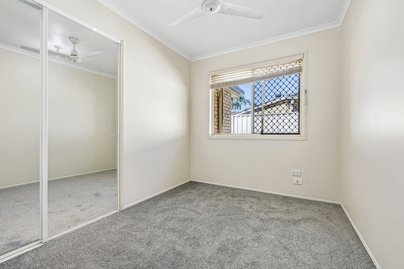 Photo - 13 Cameo Court, Bray Park QLD 4500 - Image 18