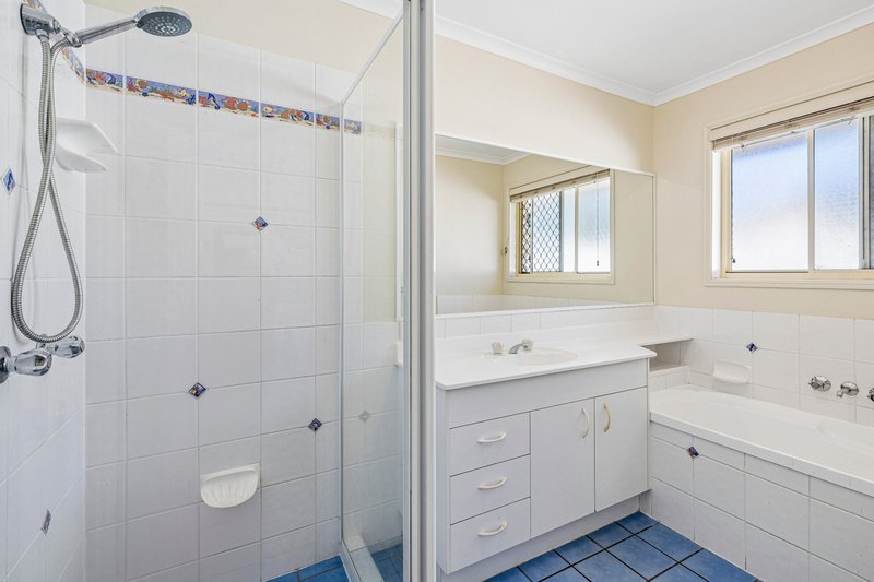 Photo - 13 Cameo Court, Bray Park QLD 4500 - Image 21