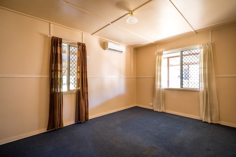 Photo - 13 Campbell Street, Mount Isa QLD 4825 - Image 6