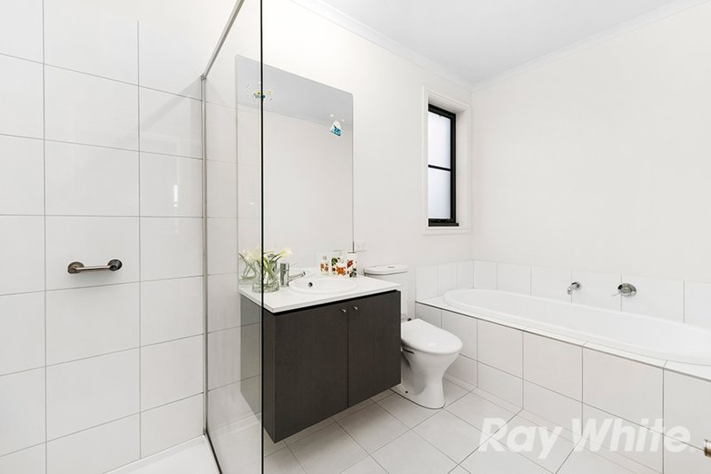 Photo - 13 Camville Road, Mulgrave VIC 3170 - Image 9