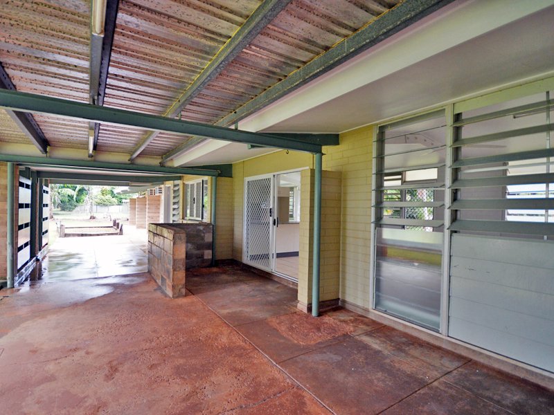 Photo - 13 Carcoola Ct , Rocky Point QLD 4874 - Image 18