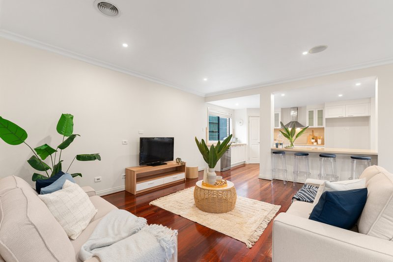 Photo - 13 Carex Way, South Morang VIC 3752 - Image 14