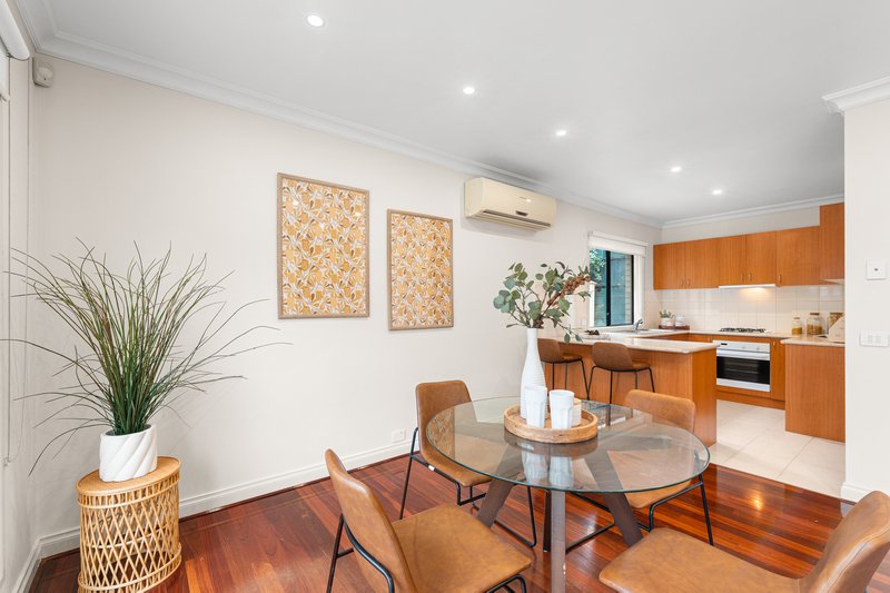 Photo - 13 Carex Way, South Morang VIC 3752 - Image 19