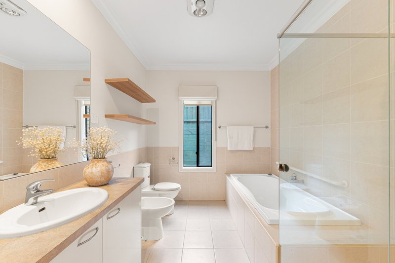 Photo - 13 Carex Way, South Morang VIC 3752 - Image 21