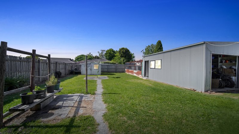 Photo - 13 Carpenter Street, Noble Park VIC 3174 - Image 3