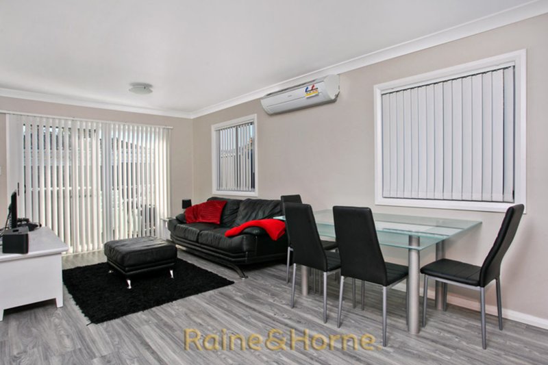 Photo - 13 Carrington Street, St Marys NSW 2760 - Image 5