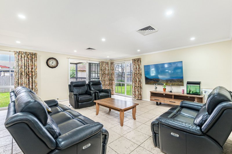 Photo - 13 Carter Street, Seven Hills NSW 2147 - Image 7