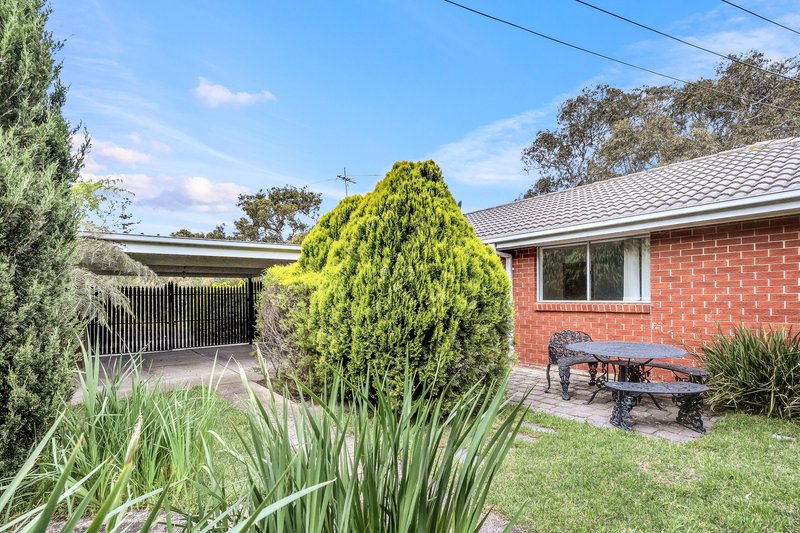 Photo - 13 Cashmore Place, Roxburgh Park VIC 3064 - Image 13