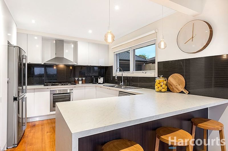 Photo - 1/3 Cassia Street, Notting Hill VIC 3168 - Image 4