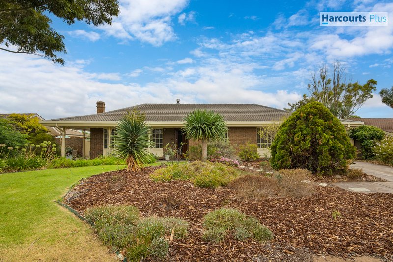 Photo - 13 Caswell Drive, Hallett Cove SA 5158 - Image 2