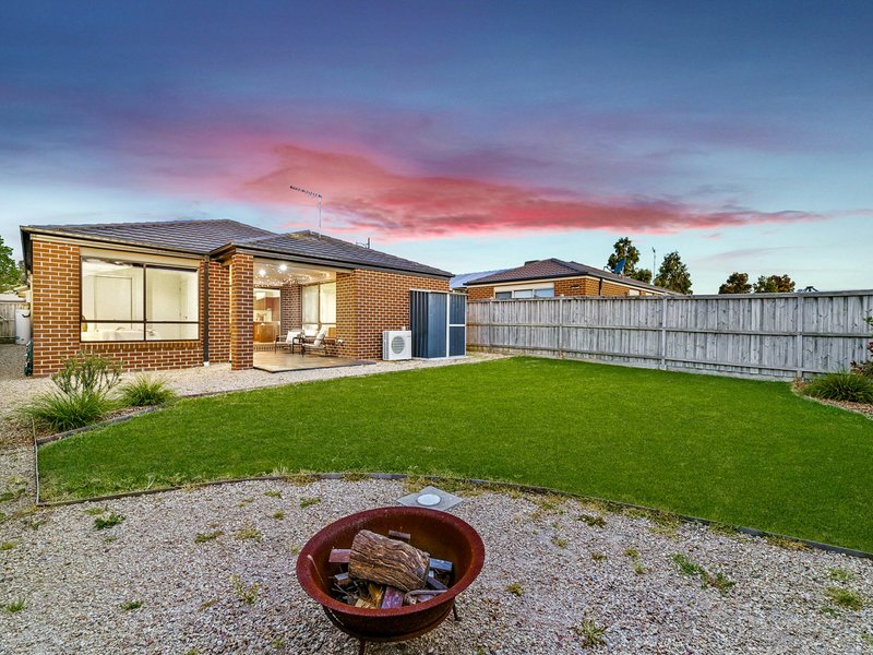 Photo - 13 Caversham Drive, Pakenham VIC 3810 - Image 19