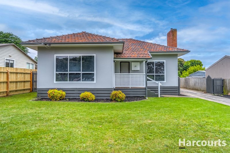 13 Centre Avenue, Warragul VIC 3820