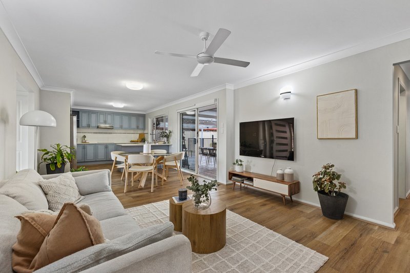 Photo - 13 Champagne Crescent, Thornlands QLD 4164 - Image 7