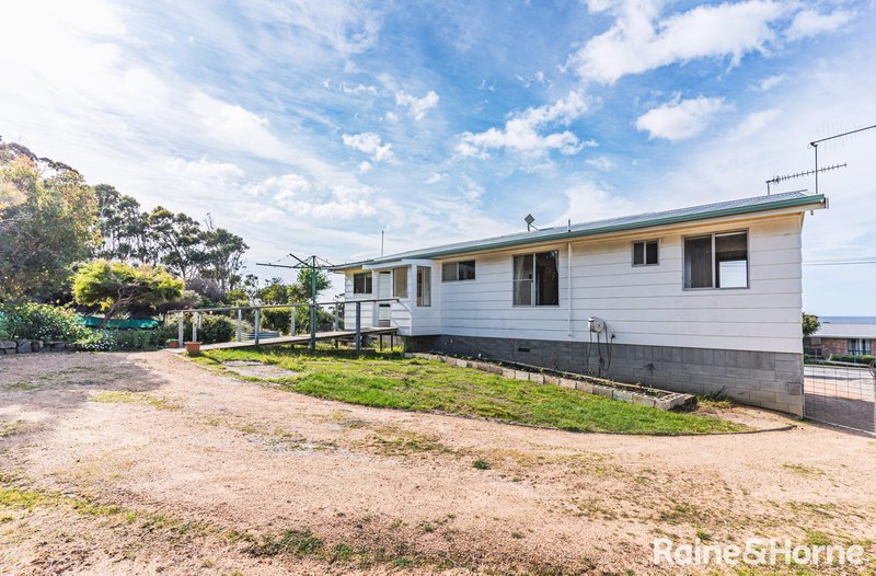 Photo - 13 Charles Street, Beaumaris TAS 7215 - Image 17