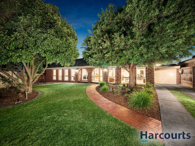 13 Chequers Close, Wantirna VIC 3152