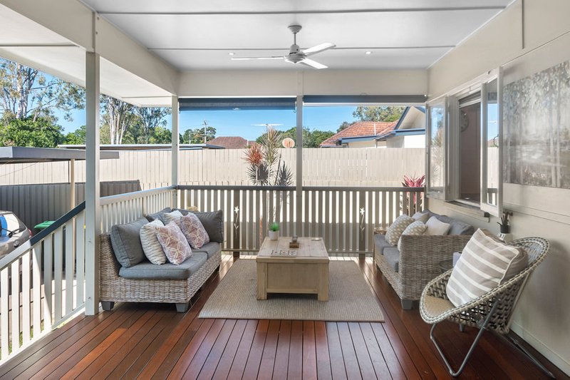 Photo - 13 Chewton Street, Mitchelton QLD 4053 - Image 4