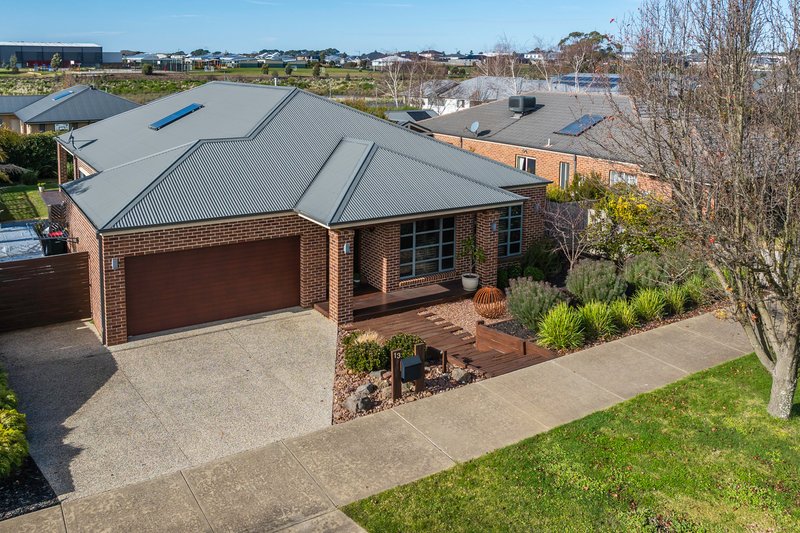 Photo - 13 Childe Harold Road, Gisborne VIC 3437 - Image 2
