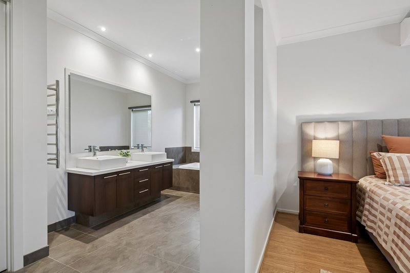 Photo - 13 Childe Harold Road, Gisborne VIC 3437 - Image 13