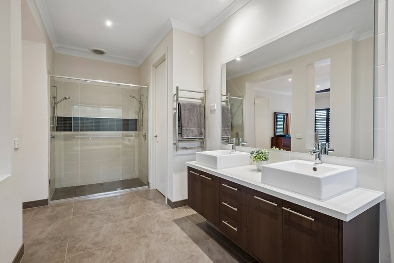 Photo - 13 Childe Harold Road, Gisborne VIC 3437 - Image 14