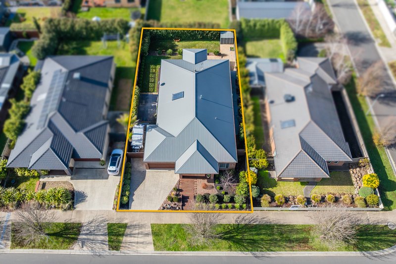 Photo - 13 Childe Harold Road, Gisborne VIC 3437 - Image 23