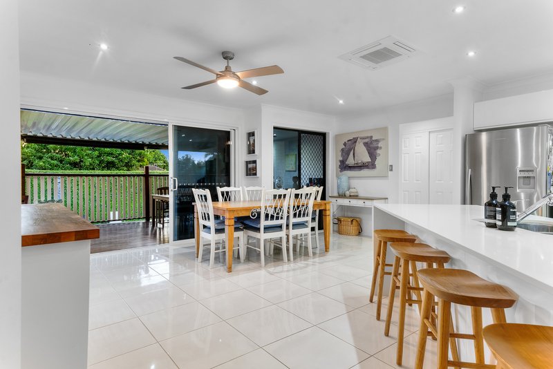 Photo - 13 Chilton Crescent, North Lakes QLD 4509 - Image 7