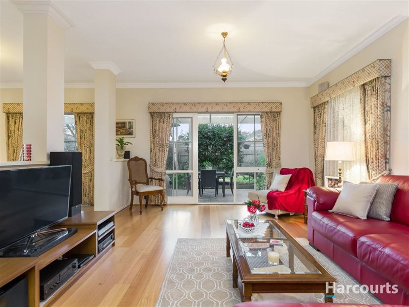 Photo - 13 Christian Court, Rowville VIC 3178 - Image 4