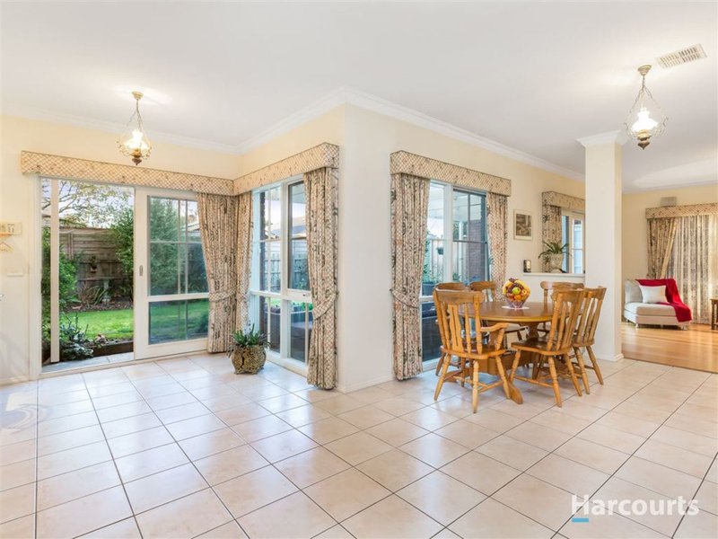 Photo - 13 Christian Court, Rowville VIC 3178 - Image 5