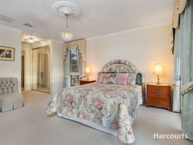 Photo - 13 Christian Court, Rowville VIC 3178 - Image 8