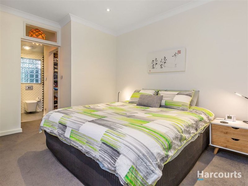 Photo - 13 Christian Court, Rowville VIC 3178 - Image 13