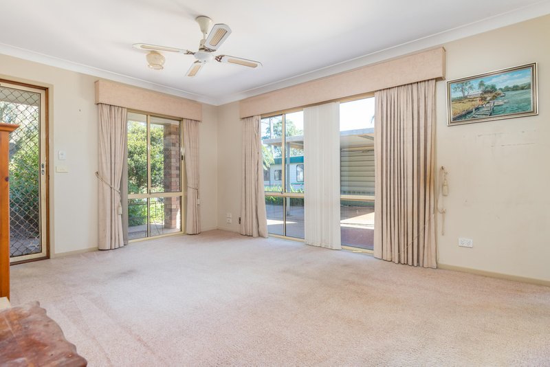 Photo - 13 Christopher Crescent, Batehaven NSW 2536 - Image 7