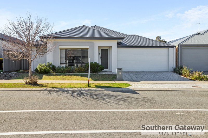 Photo - 13 Churchyard Avenue, Wellard WA 6170 - Image 2
