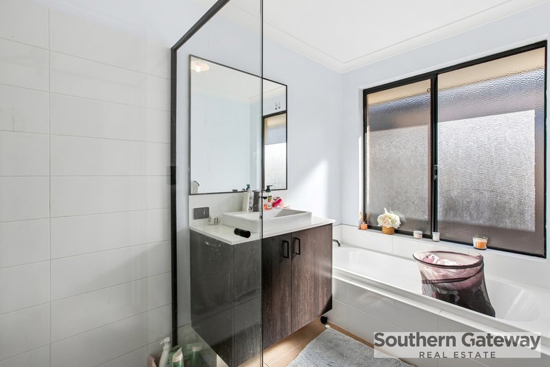 Photo - 13 Churchyard Avenue, Wellard WA 6170 - Image 17