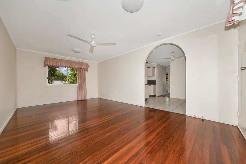 Photo - 13 Churinga Street, Kirwan QLD 4817 - Image 2