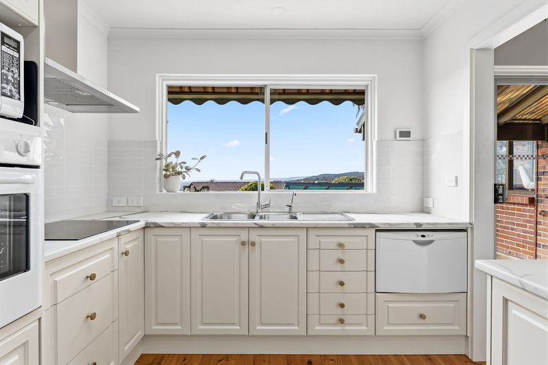 Photo - 13 Clearview Terrace, Flagstaff Hill SA 5159 - Image 16