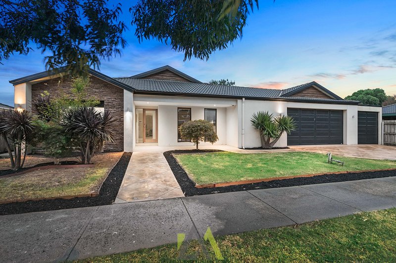 13 Cleopatra Drive, Cranbourne VIC 3977