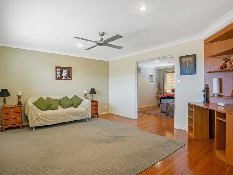 Photo - 13 Cobb Court, Mudgeeraba QLD 4213 - Image 4