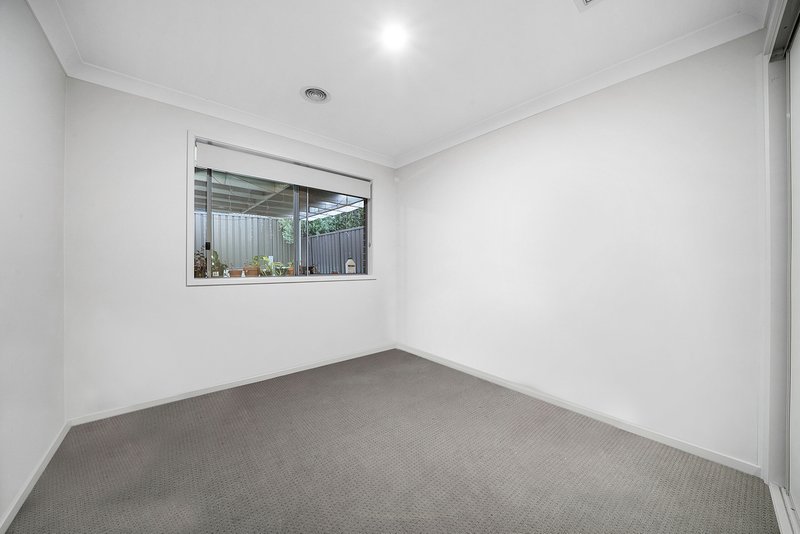 Photo - 13 Cobble Street, Cobblebank VIC 3338 - Image 7