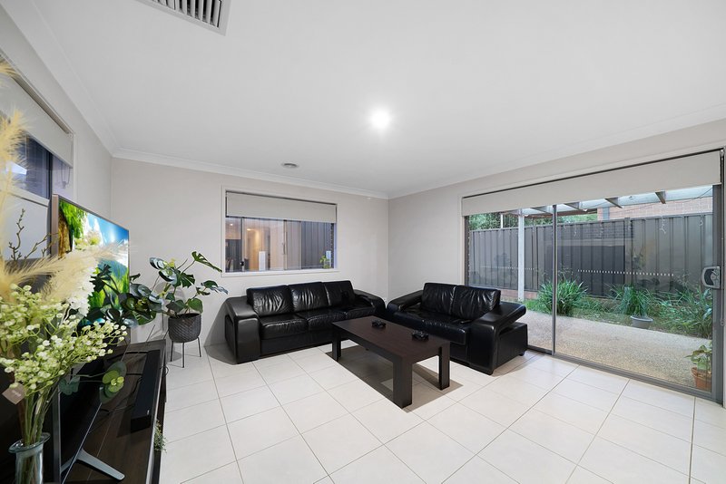 Photo - 13 Cobble Street, Cobblebank VIC 3338 - Image 10