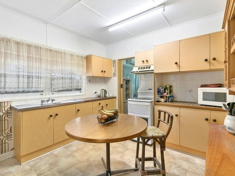 Photo - 13 Collins Street, Woody Point QLD 4019 - Image 7