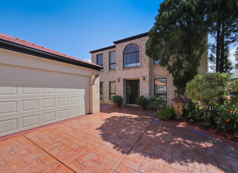 Photo - 13 Concord Circuit, Robina QLD 4226 - Image 2