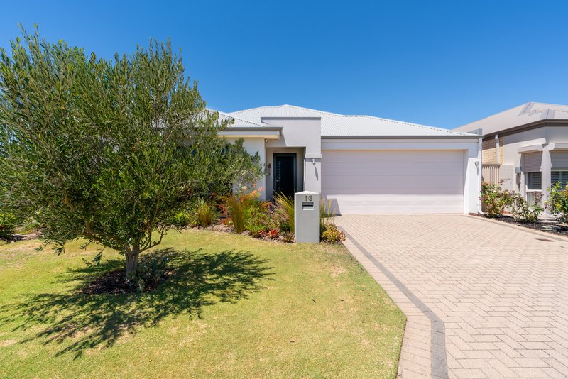 13 Coniston Bend, Waikiki WA 6169