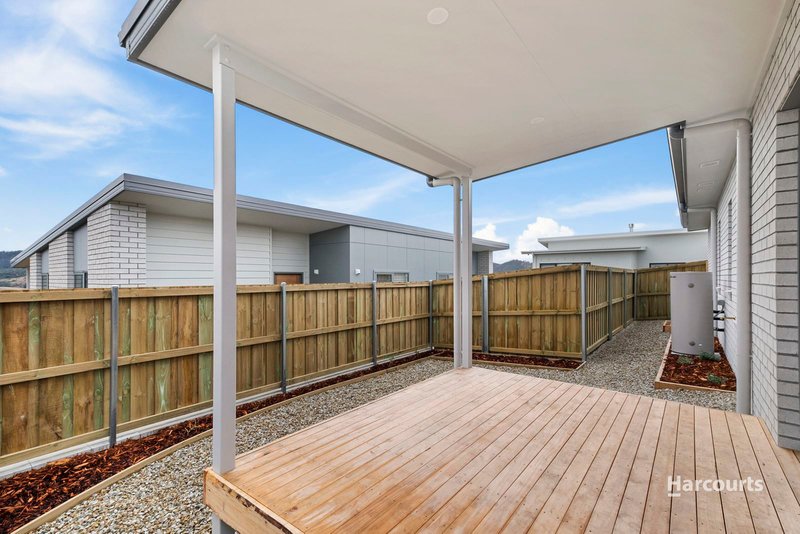 Photo - 1/3 Conolly Drive, Howrah TAS 7018 - Image 9