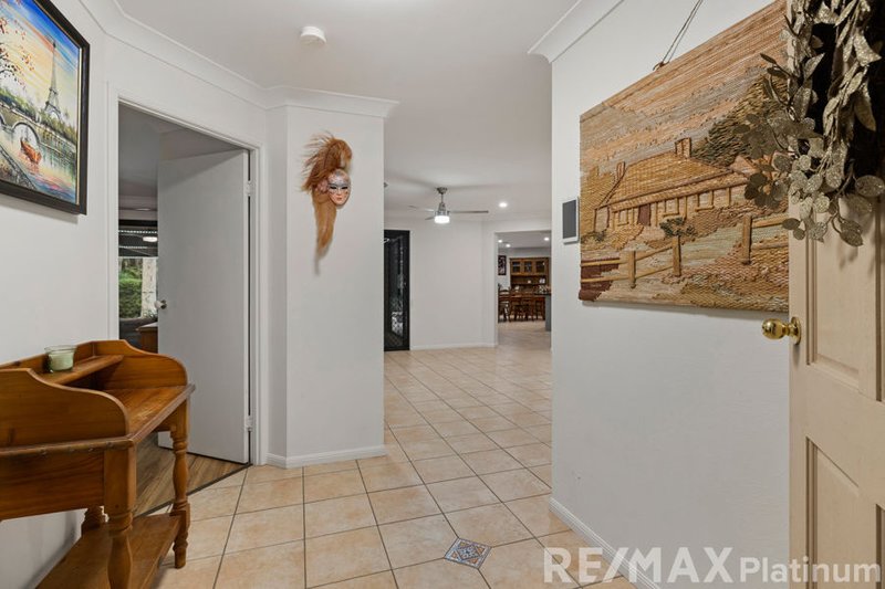 Photo - 13 Conondale Court, Burpengary QLD 4505 - Image 12