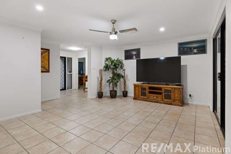 Photo - 13 Conondale Court, Burpengary QLD 4505 - Image 15