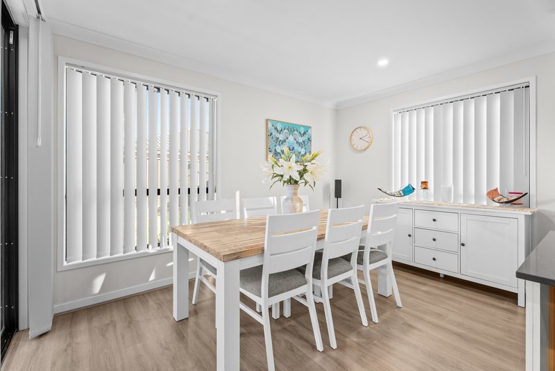 Photo - 13 Convoy Street, Jordan Springs NSW 2747 - Image 5